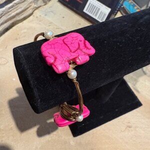 Adorable Lucky Elephants Hot Pink Pearls Wire Wrapped Station Bangle Bracelet